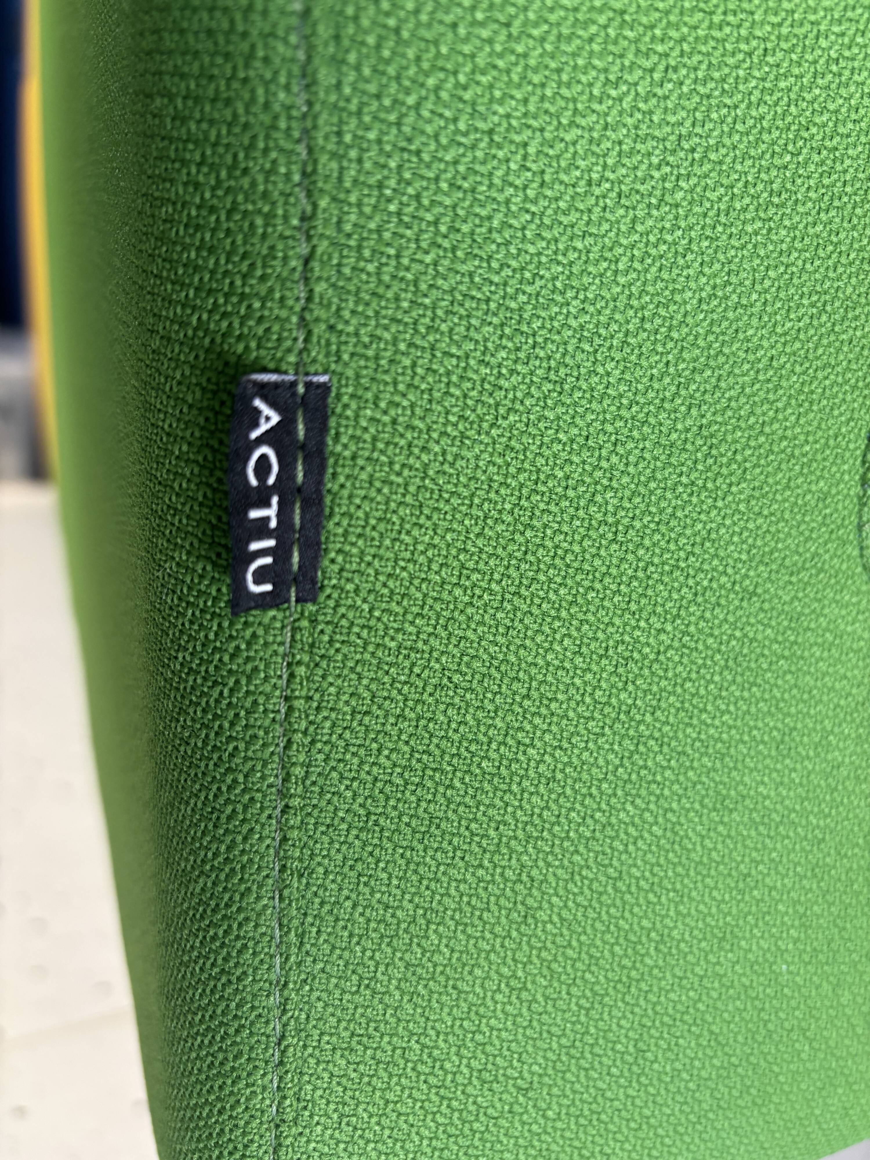 Ensemble de canapés modulaires Actiu — jaune moutarde & vert