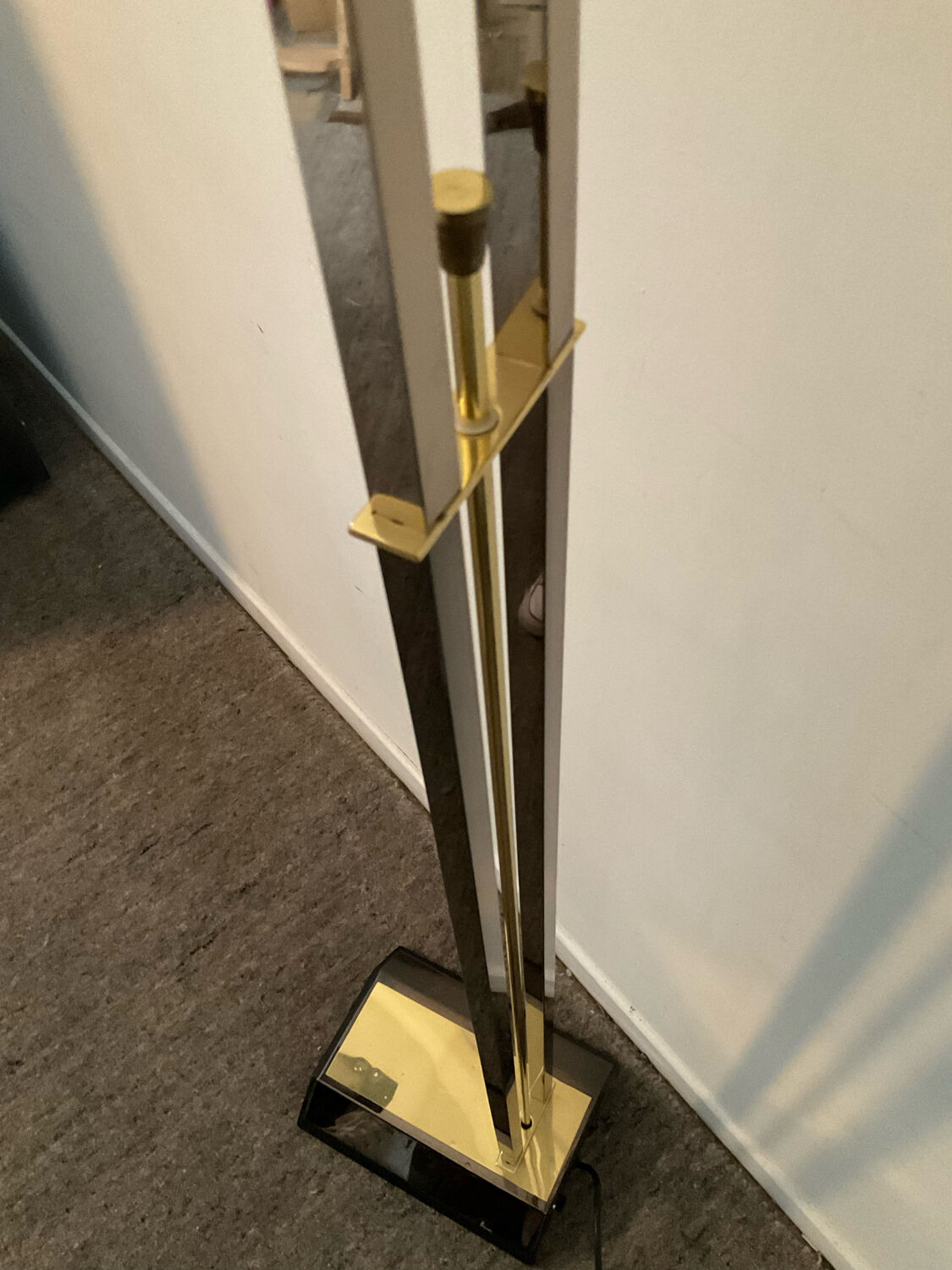 Golden Deknudt floor lamp from the 70s