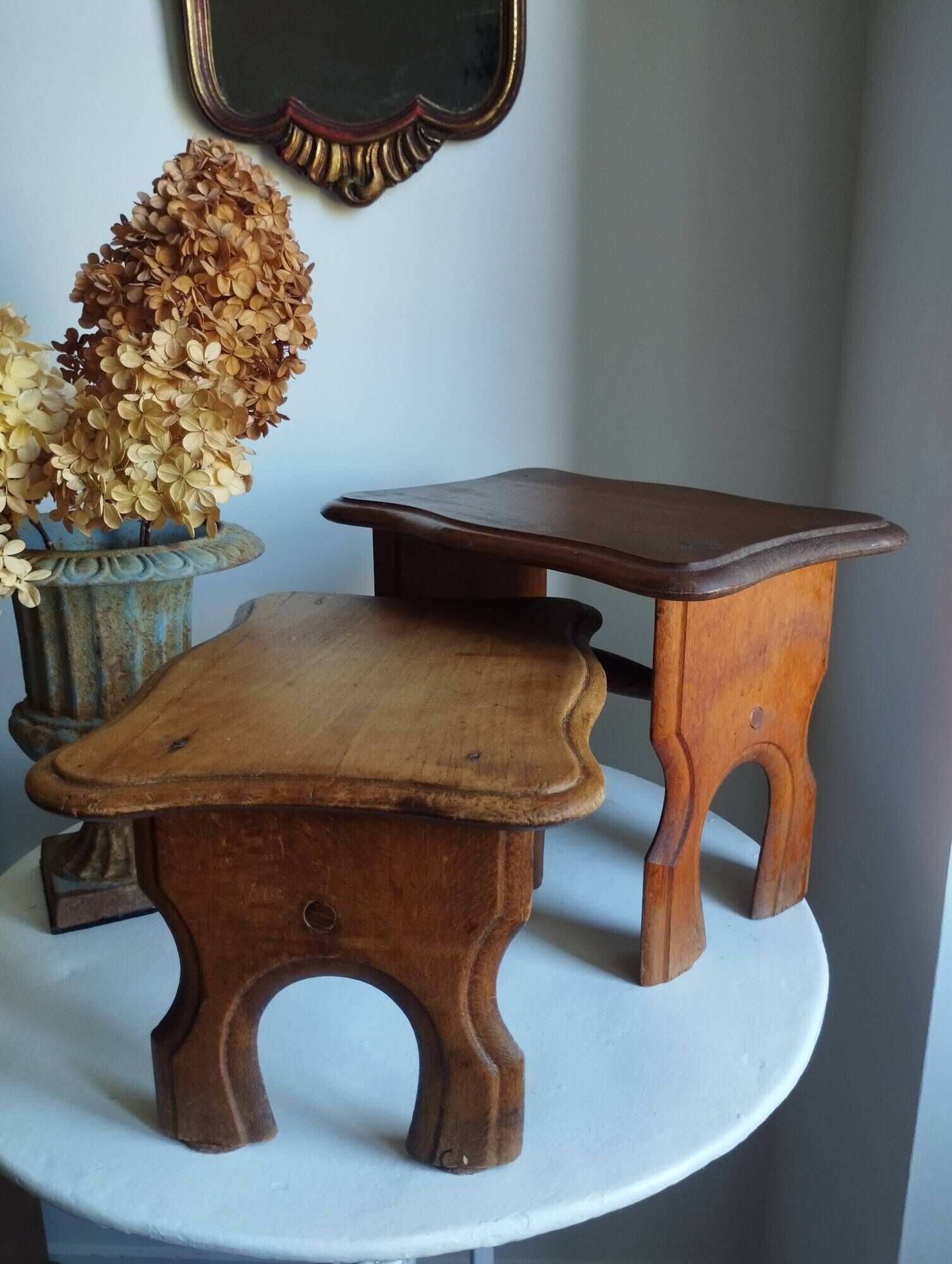 Old wooden stool / step stool Le Printemps