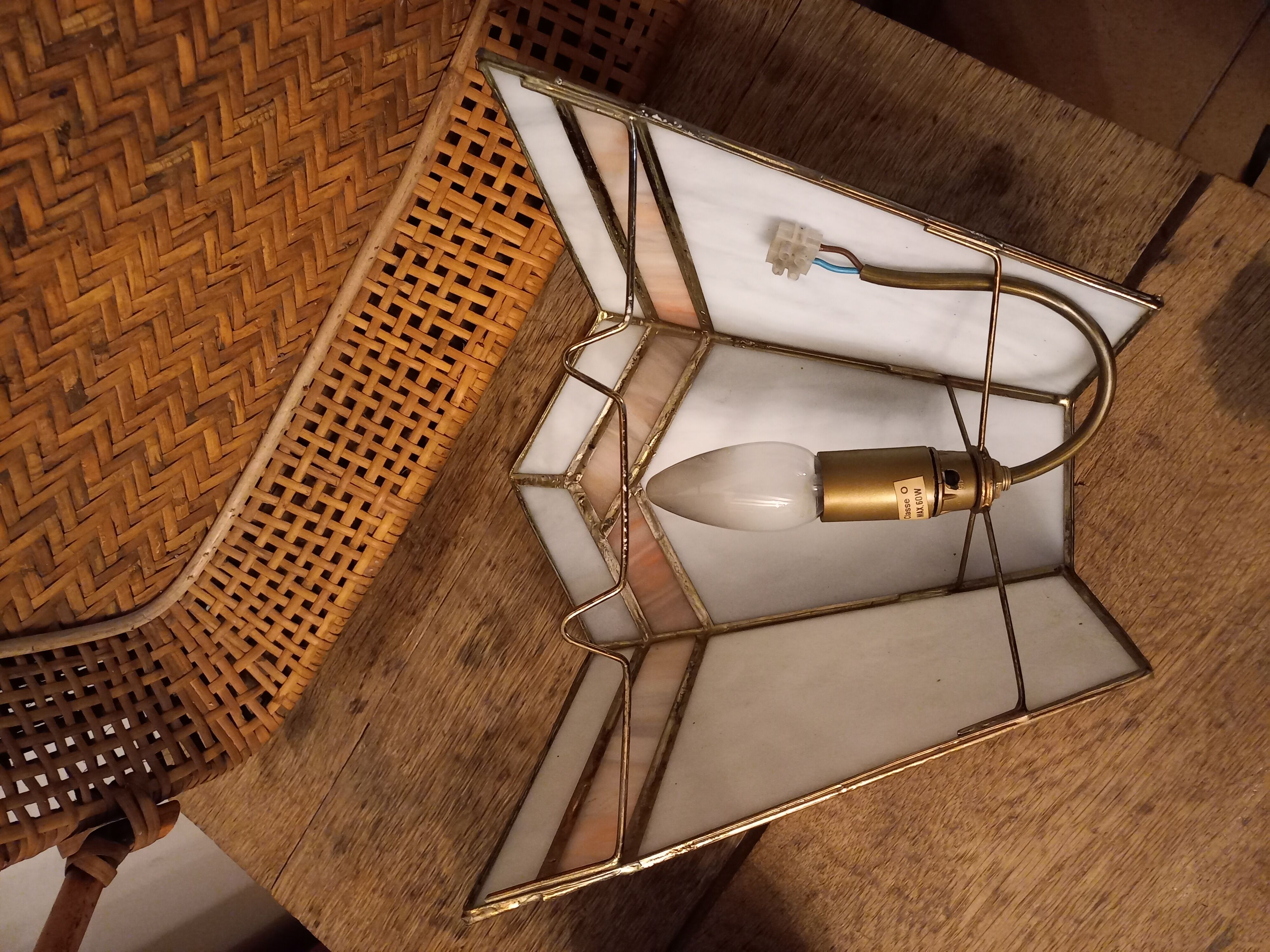 Stained glass wall lamp