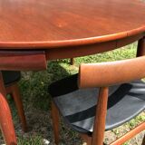 Table and 2 chairs Hans Olsen