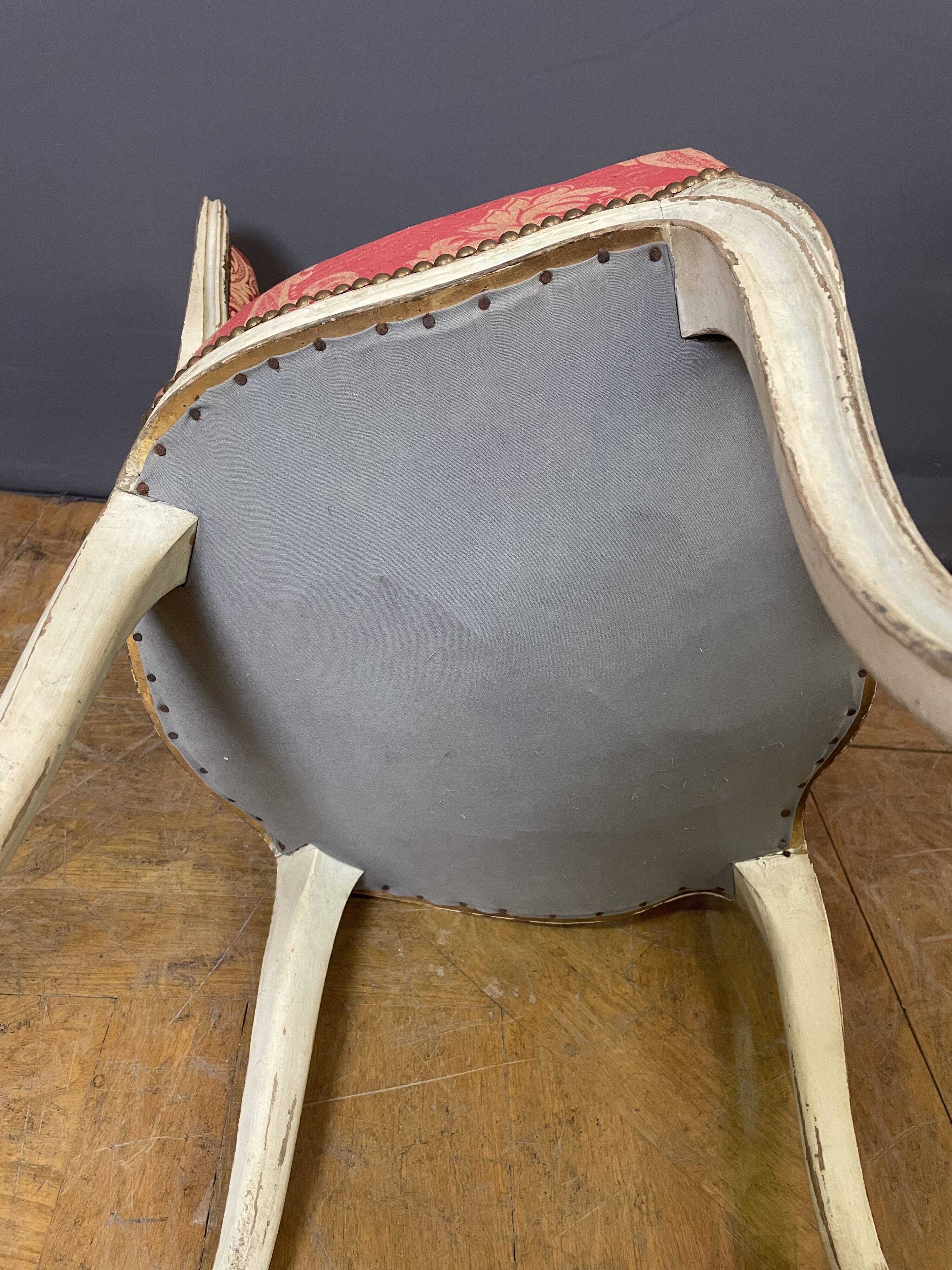 Caises de style Louis XV en bois peint