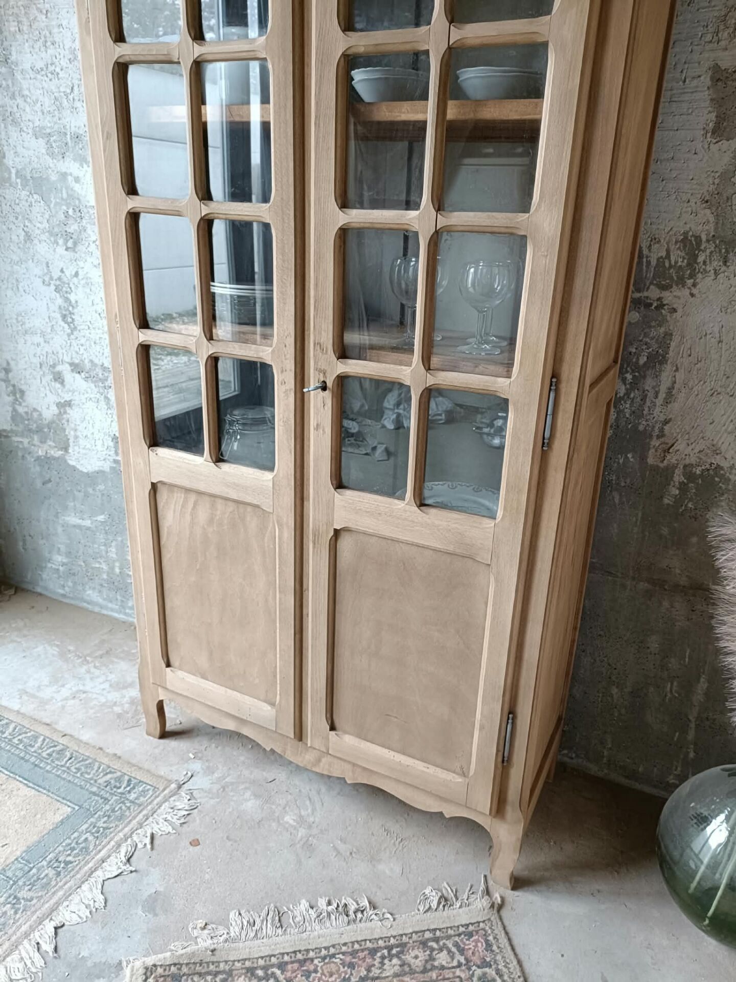 Parisian display cabinet