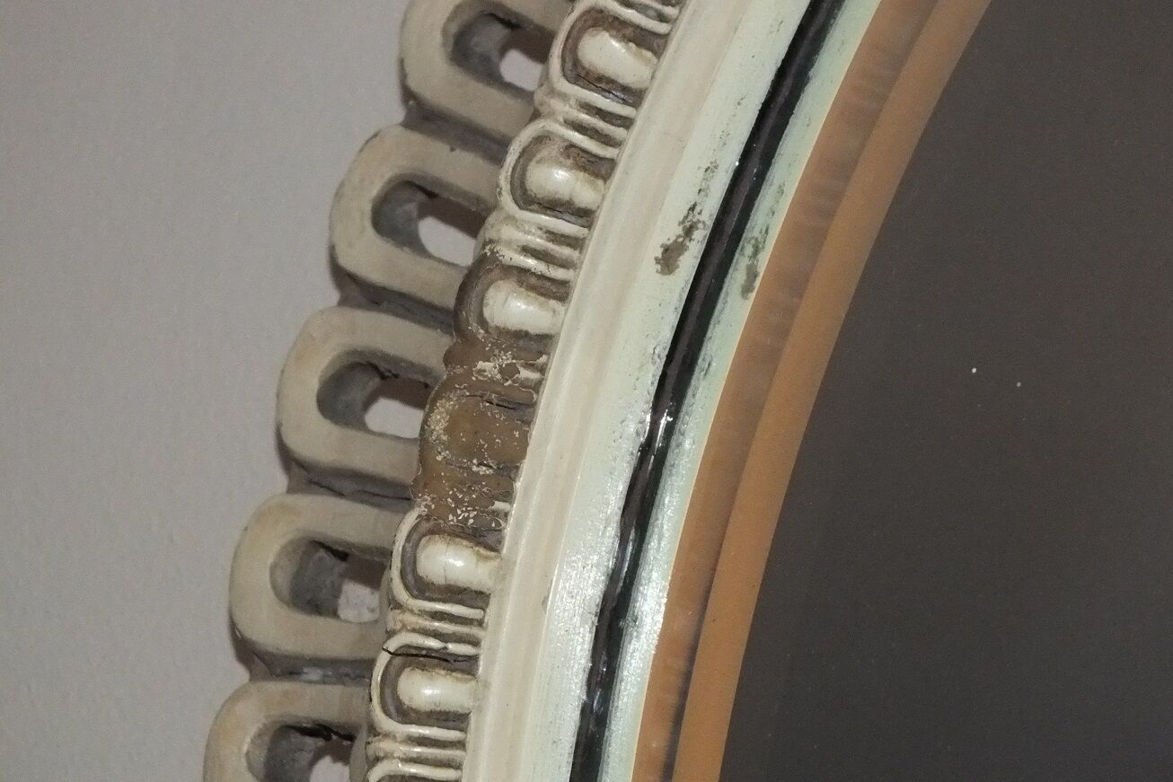 Wooden round mirror 46x46cm