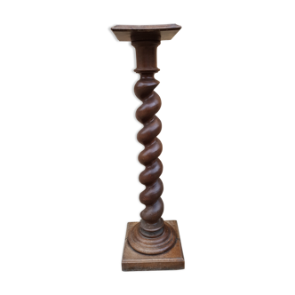 Colonne torse en bois