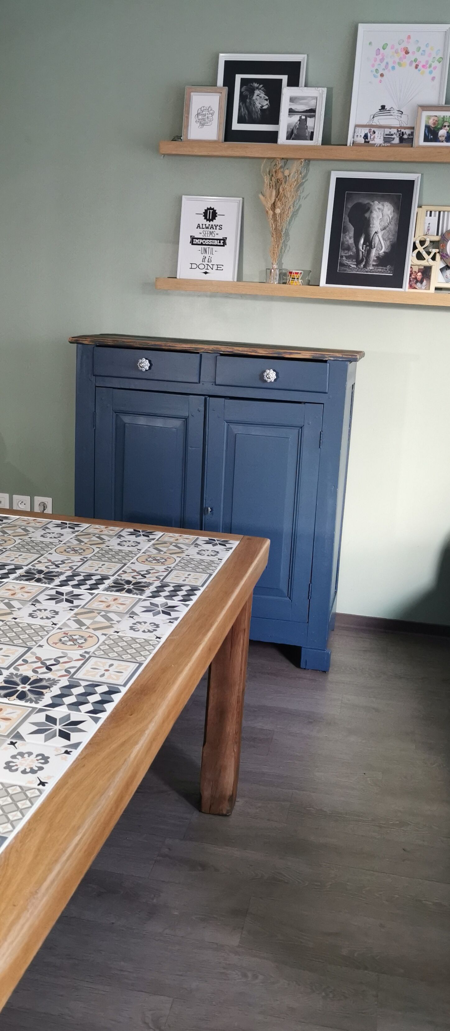 Farmhouse table cement tiles