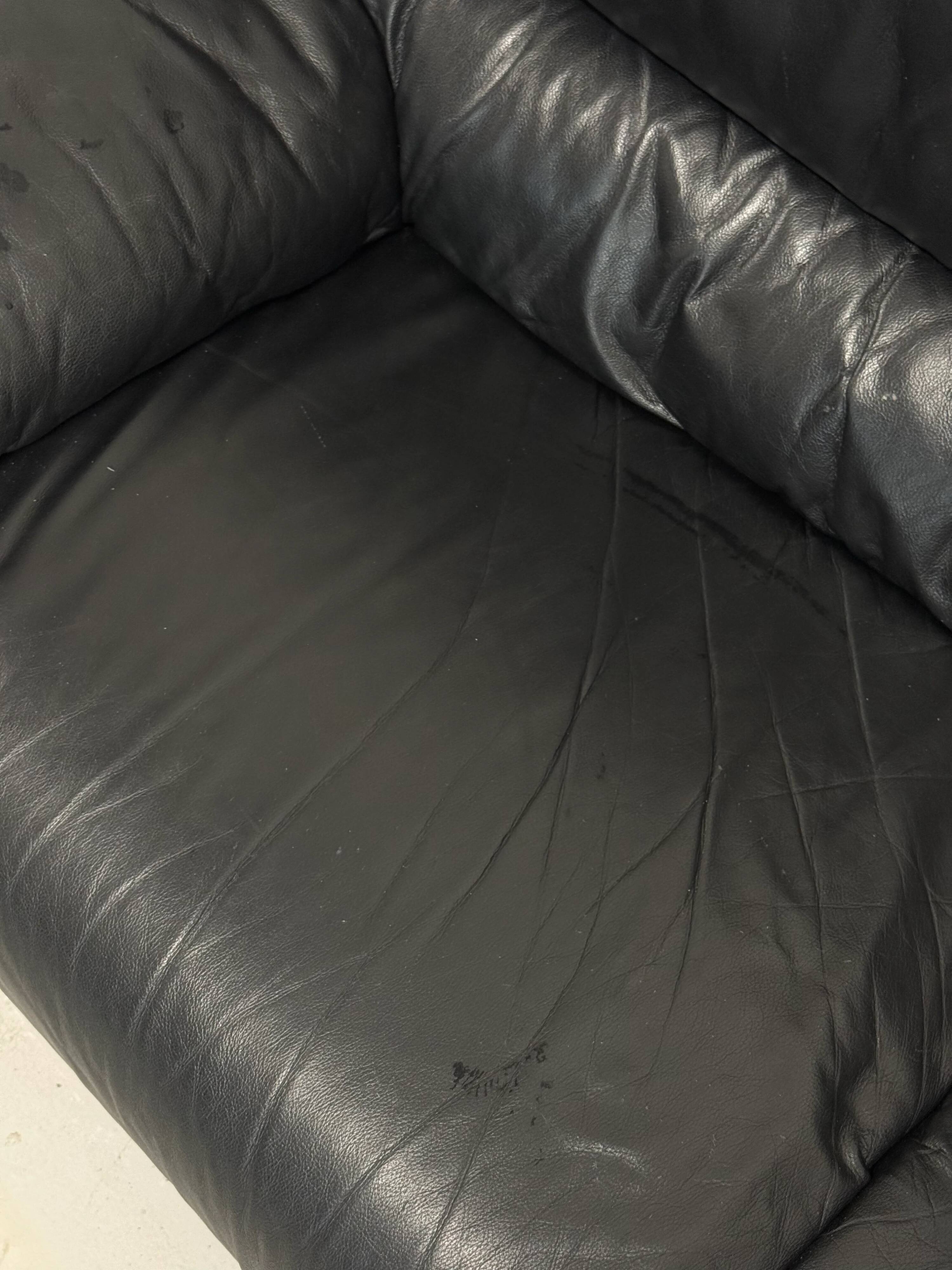 Black leather sofa — Italian postmodern design