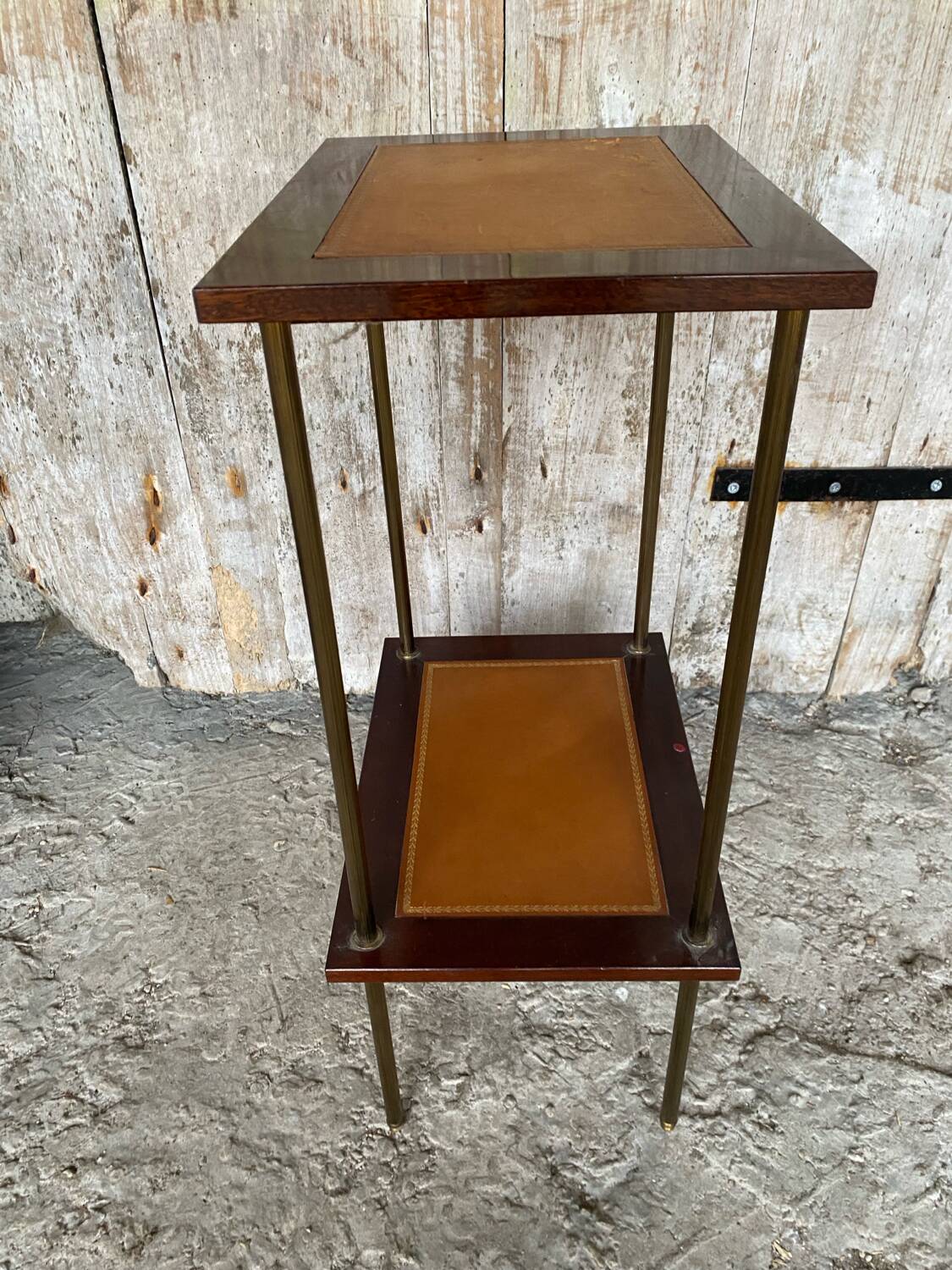Chevet, table d’appoint vintage en bois et métal doré