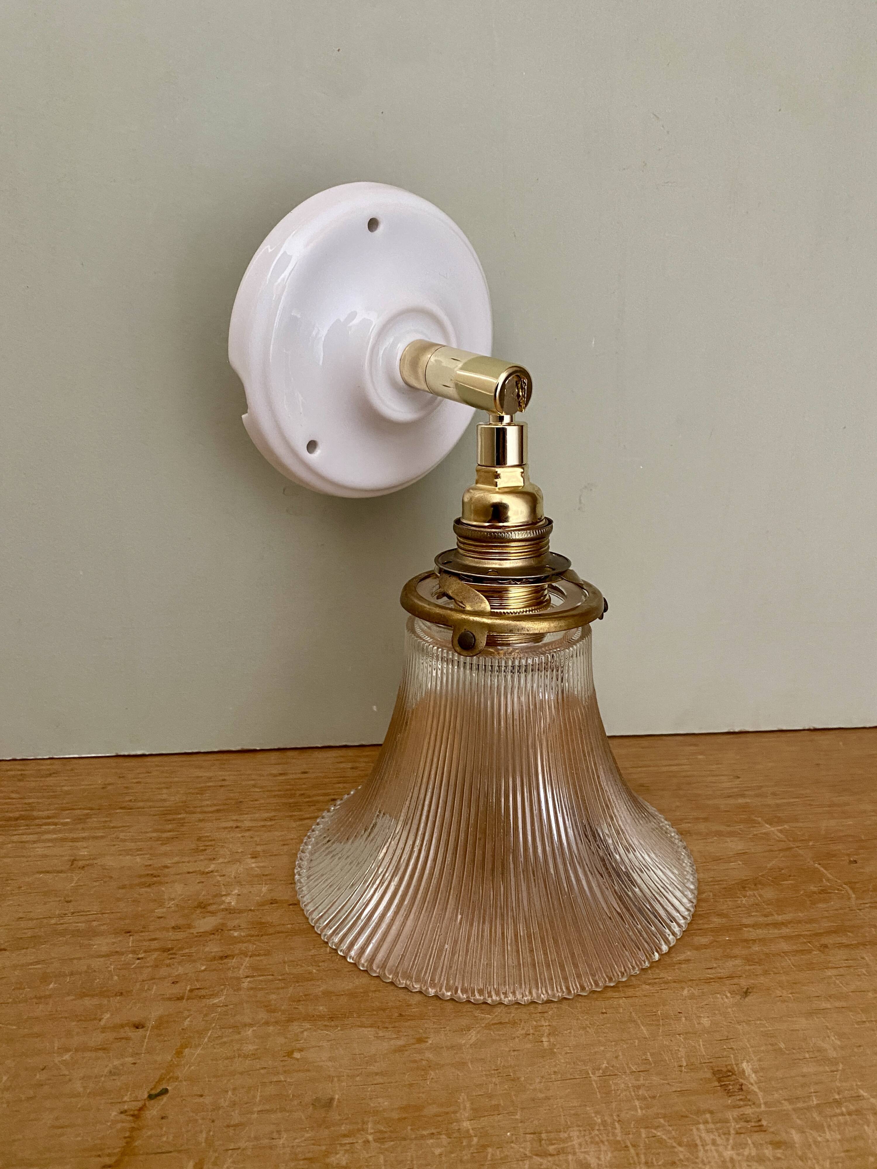 Vintage tulip wall lamp in holophane glass