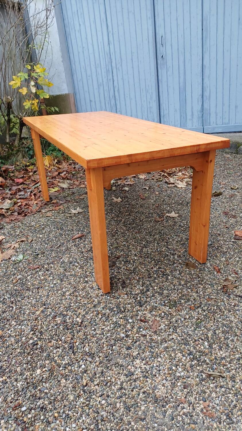 Pine dining table