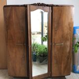 Armoire bois sculpté 3 portes années 30