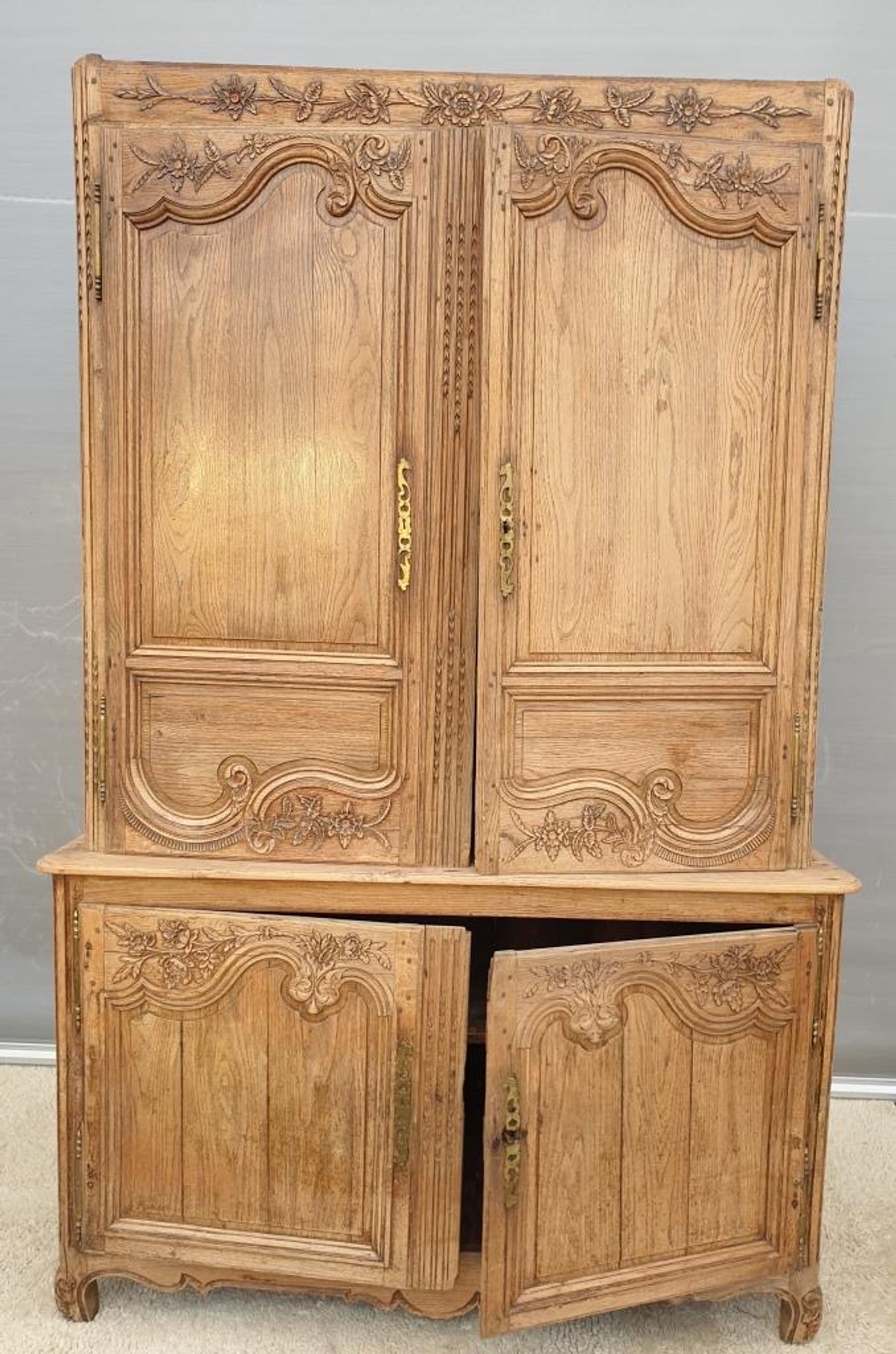 Buffet 2 corps normand Louis XV pièce du  XVIIIe