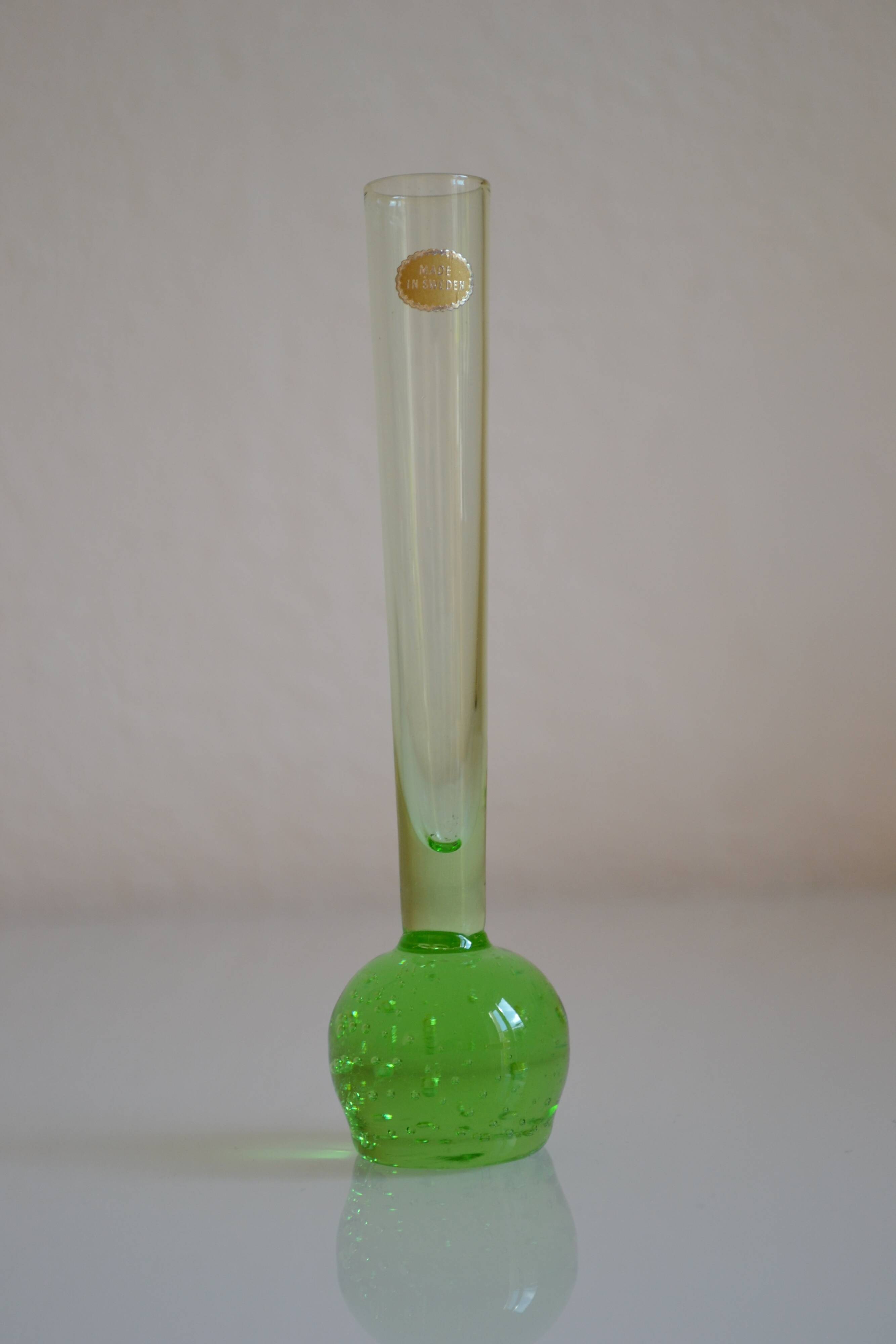 Sweden Sweden 1960 60's small soliflore vase green glass bullicante