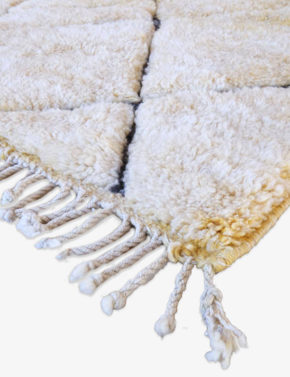 Luxurious Beni M'Rirt Rug - 262 x 168 cm