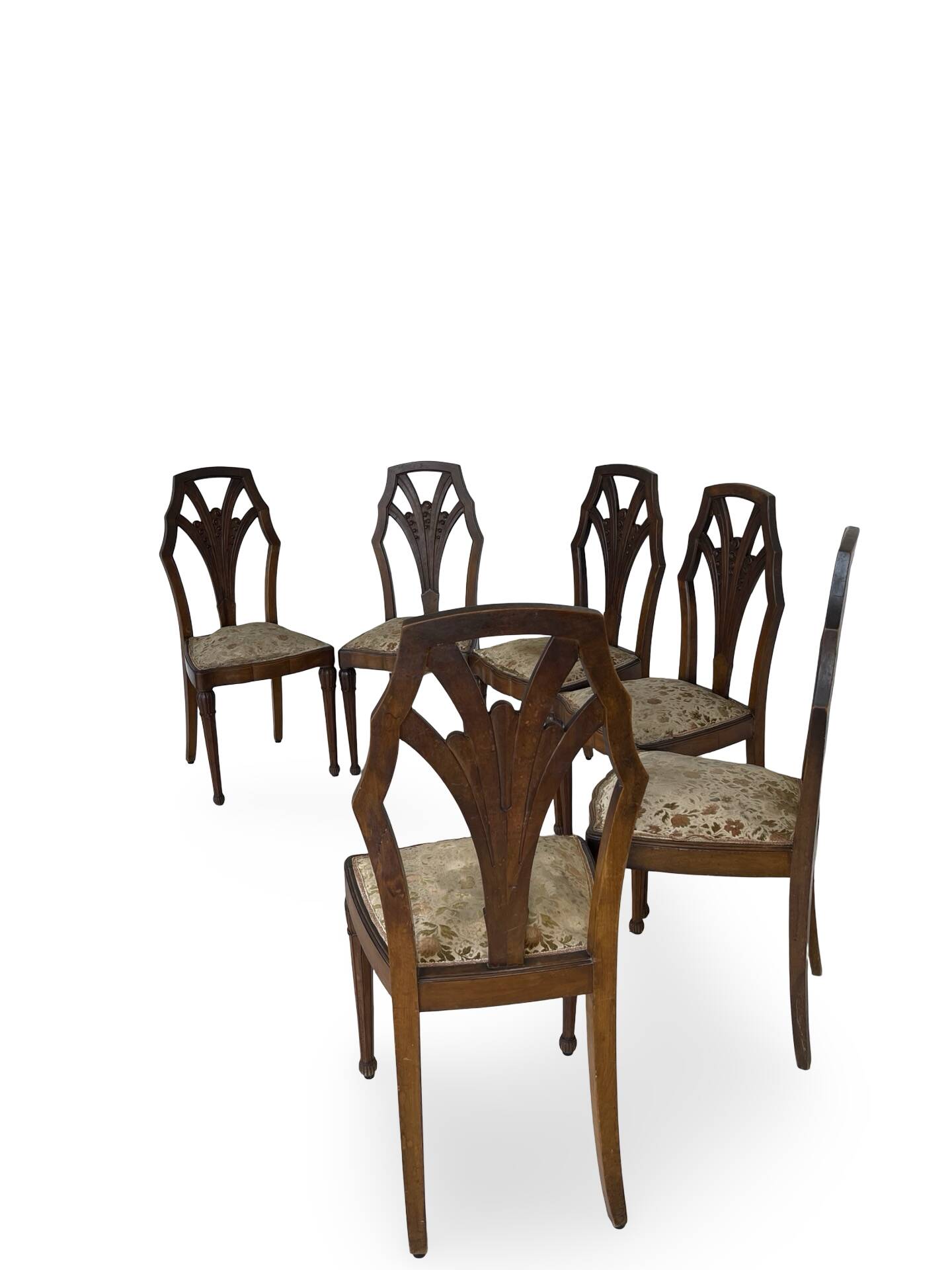 Ensemble de 6 chaises de salle à manger en noyer sculpté Art Déco, années 1920/1930