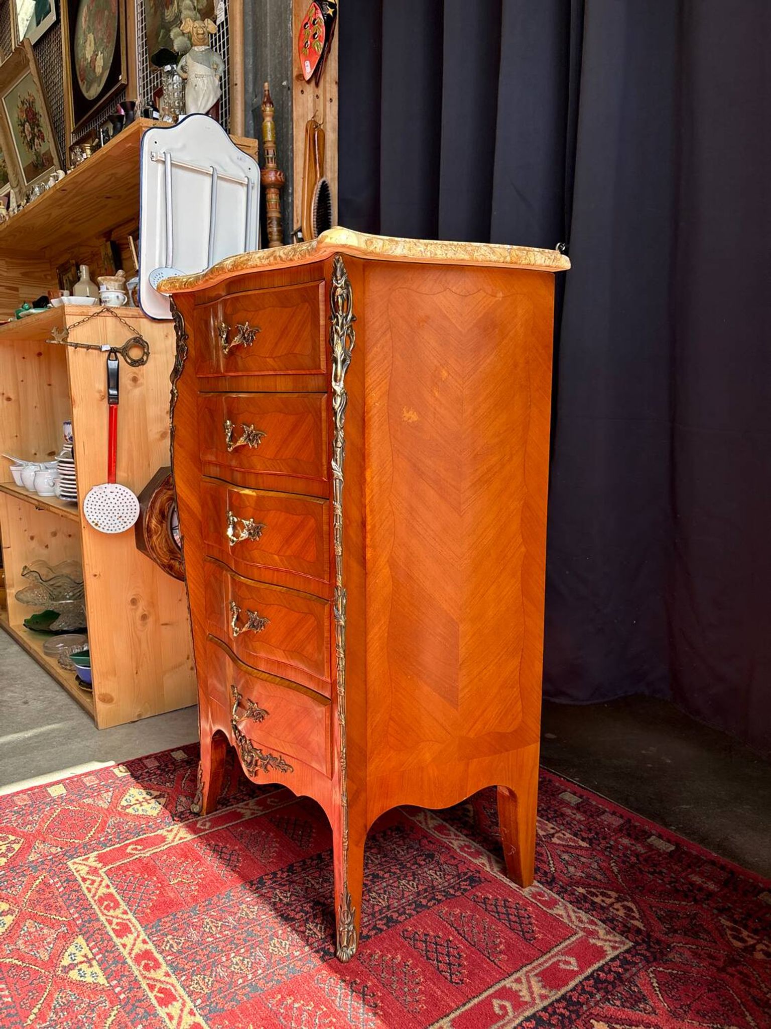 Chiffonier with 5 drawers in Louis XV style, stamped Skalski.