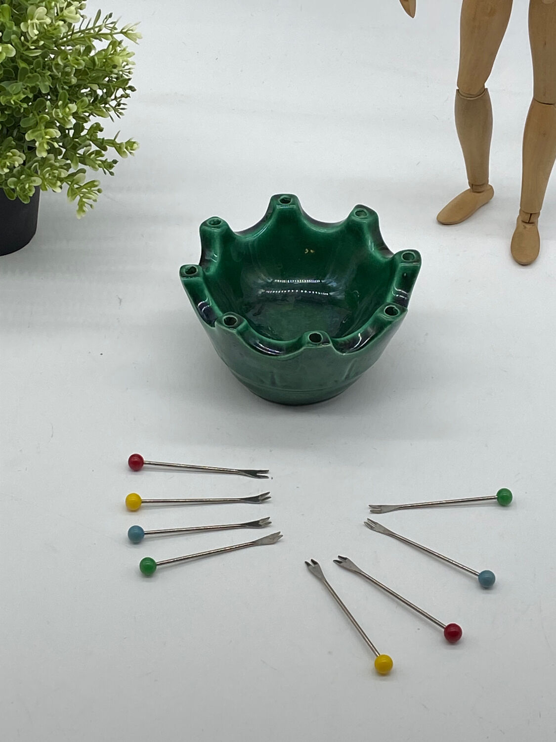 Dish, tray, aperitif server, ceramic, vintage, green, picks,