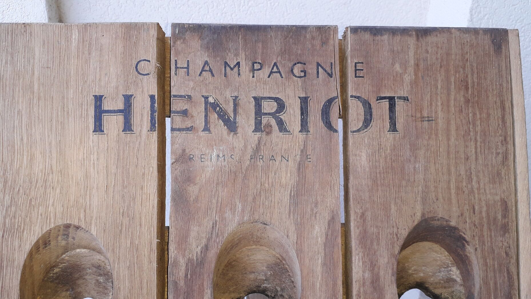 Wooden bottle holder