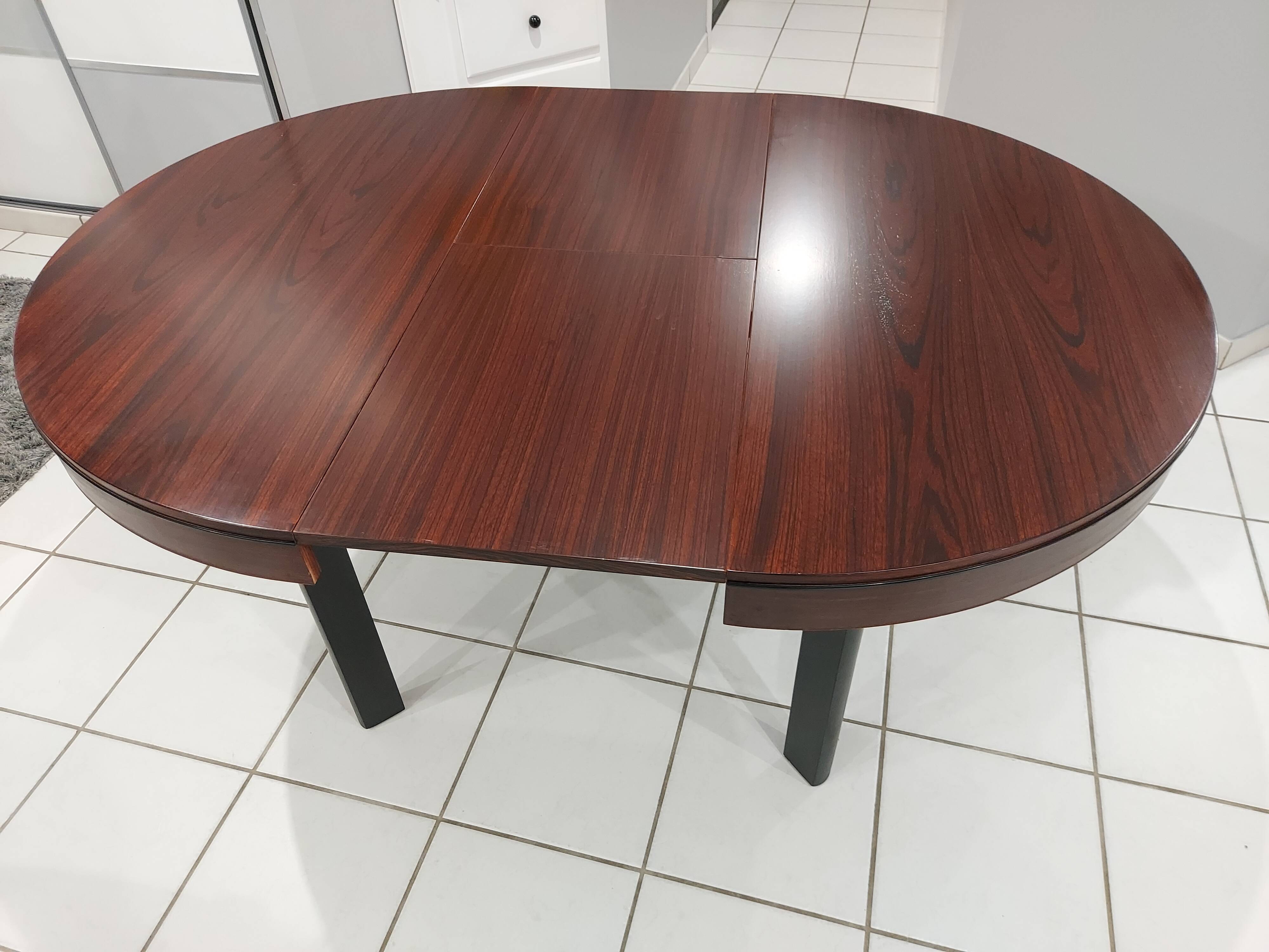 Scandinavian extendable table in vintage rosewood 1970s