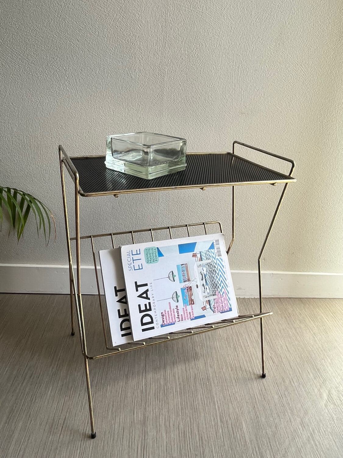 Vintage side table / gold end table / accent table
