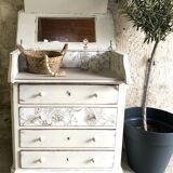 Dresser / dressing table