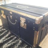 old trunk Lavolaille