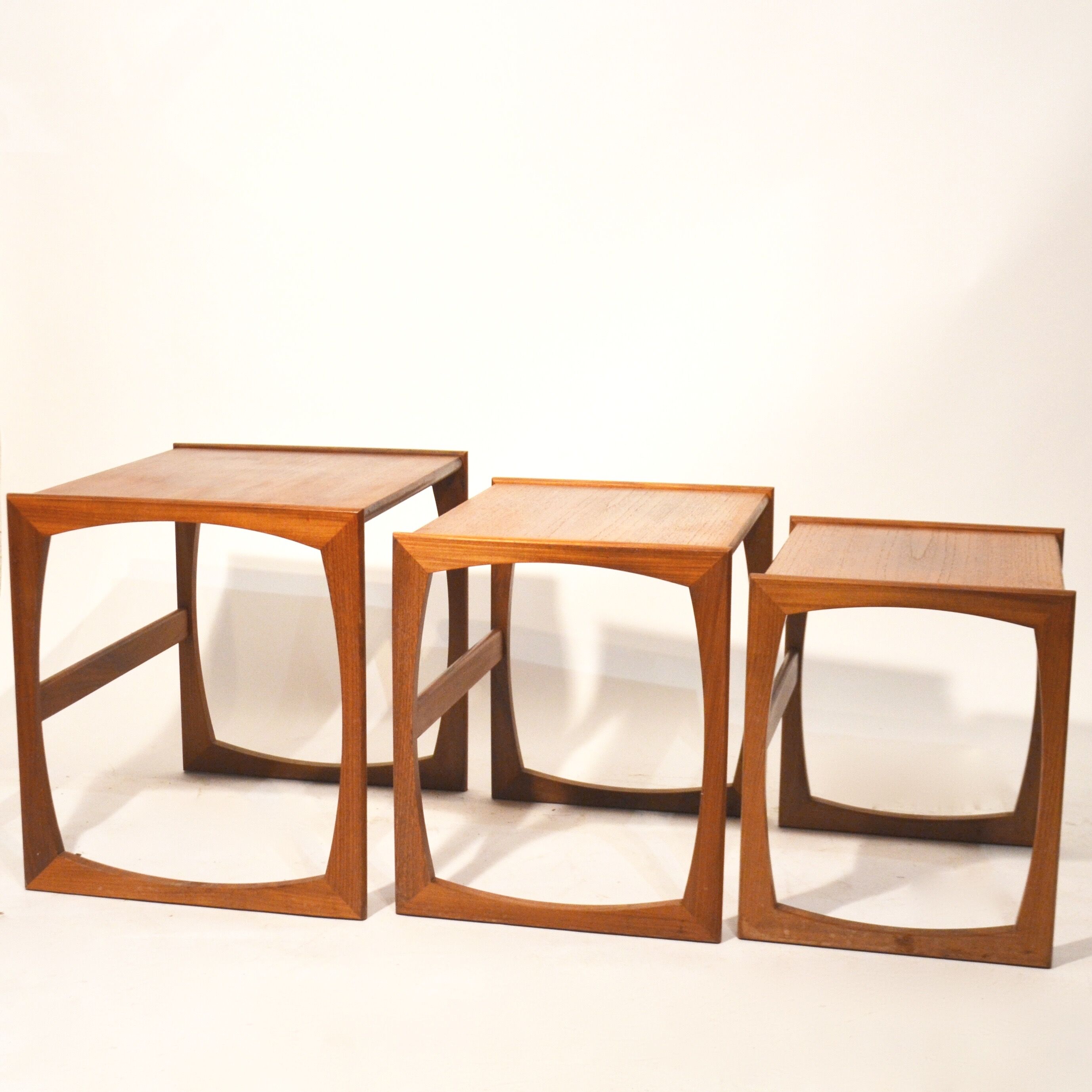 Nesting tables GPlan edition 60 years