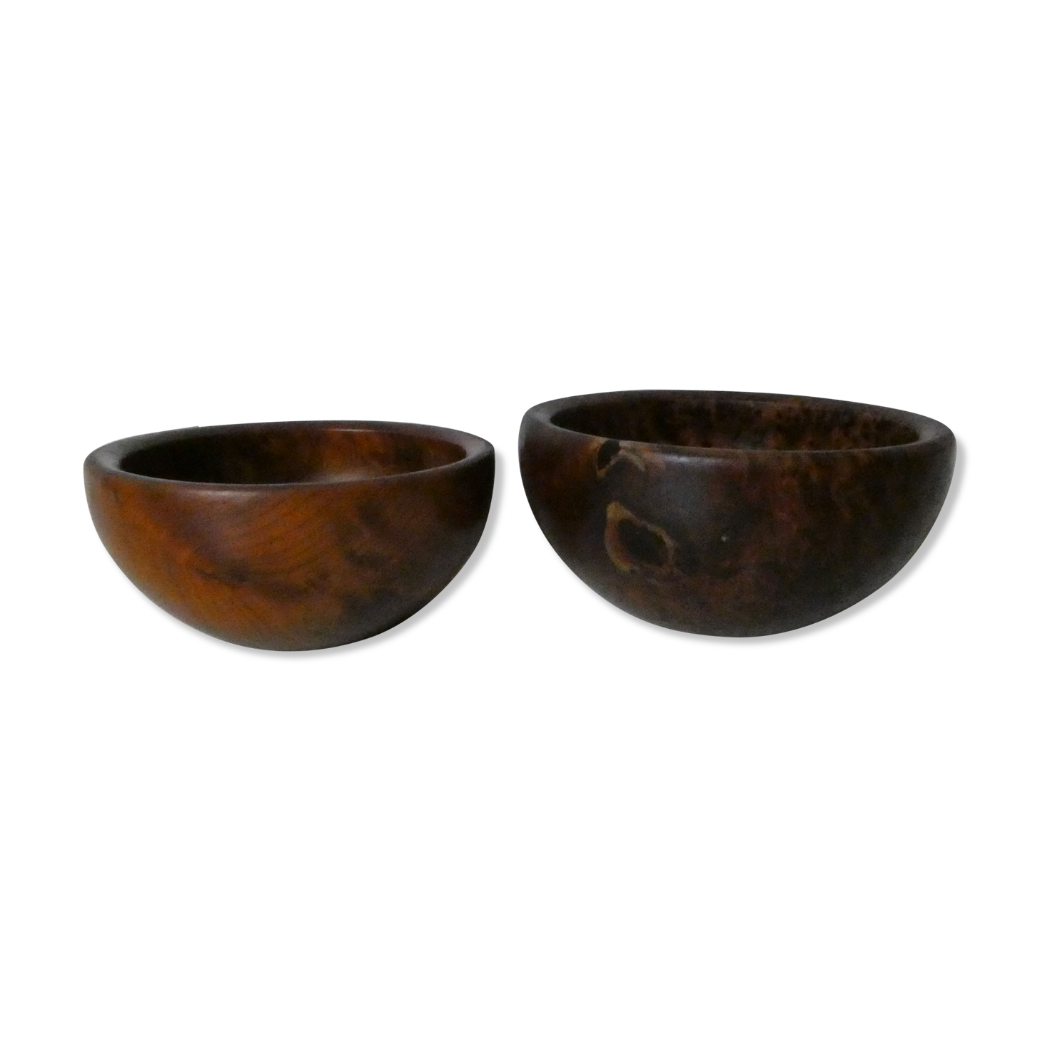 2 wooden bowls turned