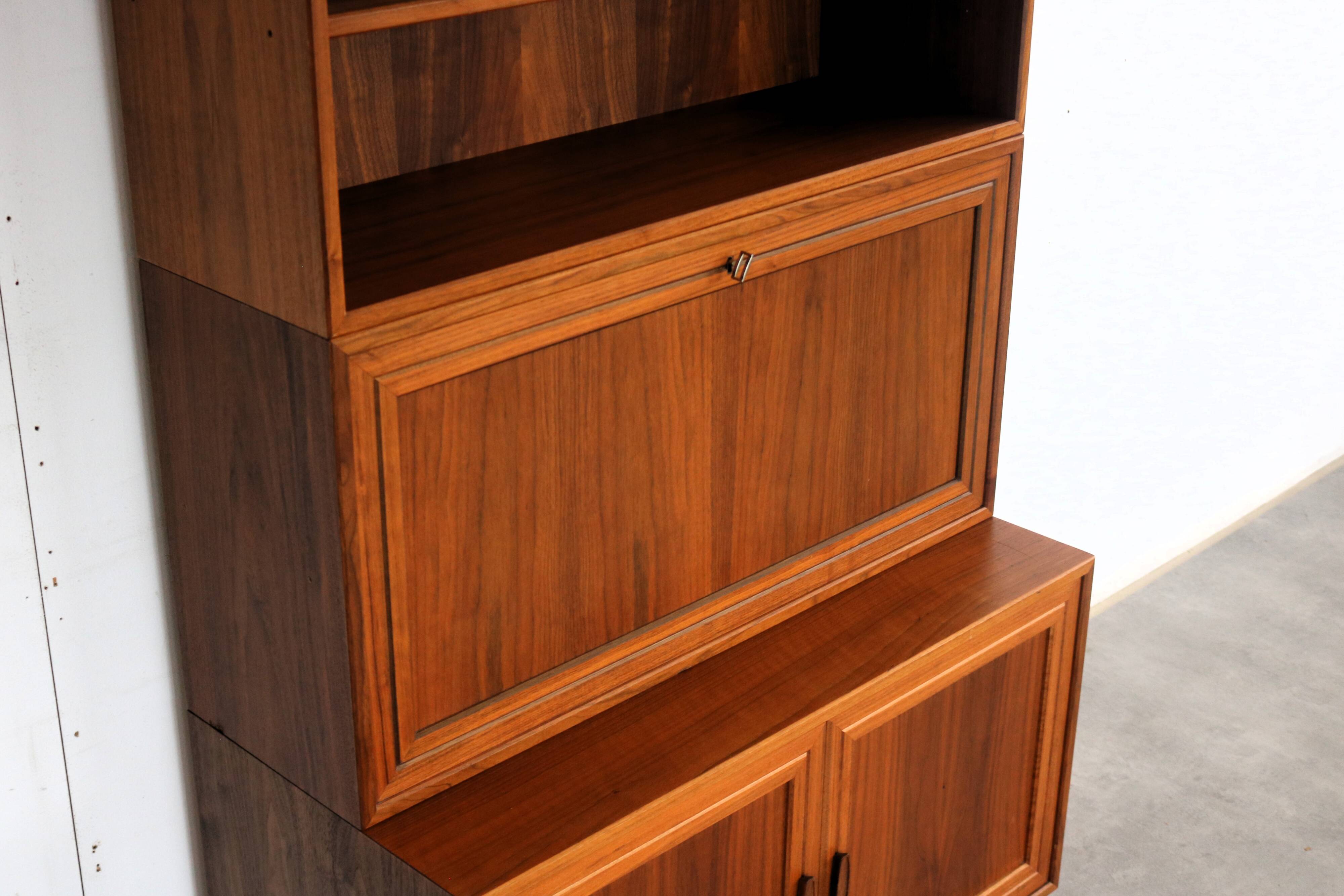 Vintage wall unit | wall cabinet | 1960s | modular