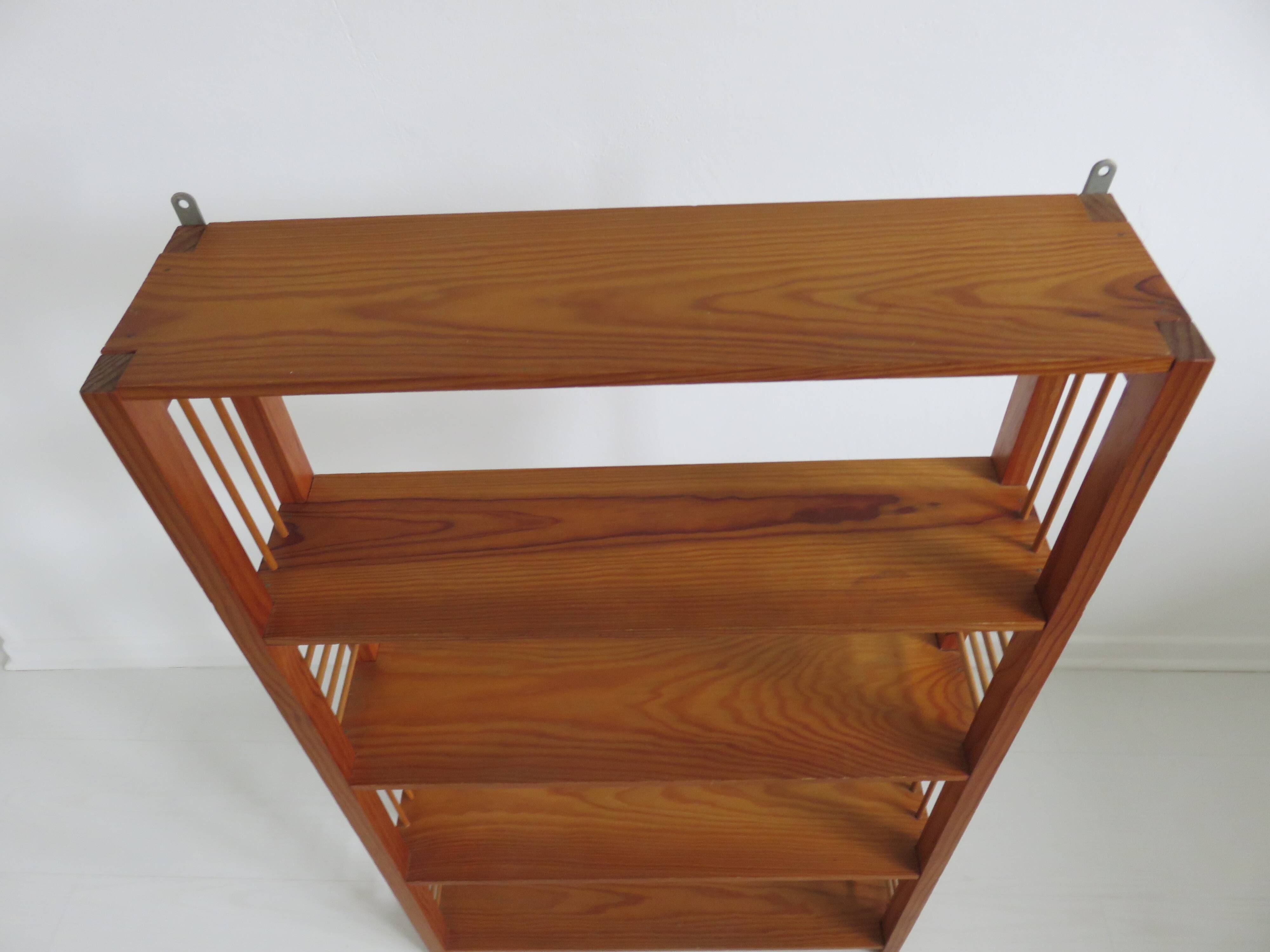 Scandinavian pine shelf from the 80s