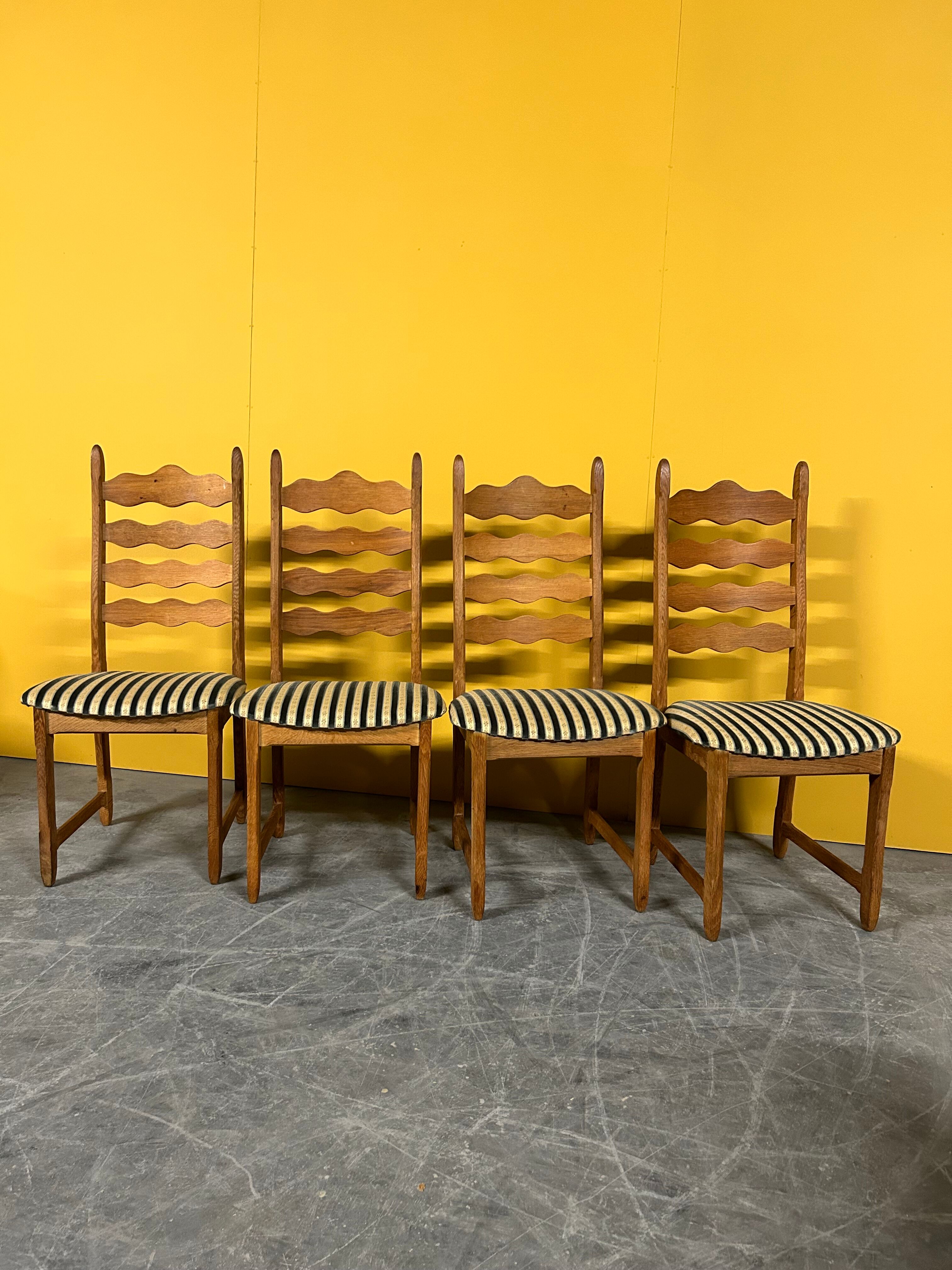 Set of 4 vintage oak dining chairs