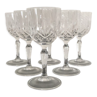 6 wine glasses