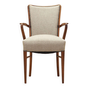 Chaise en noyer, design