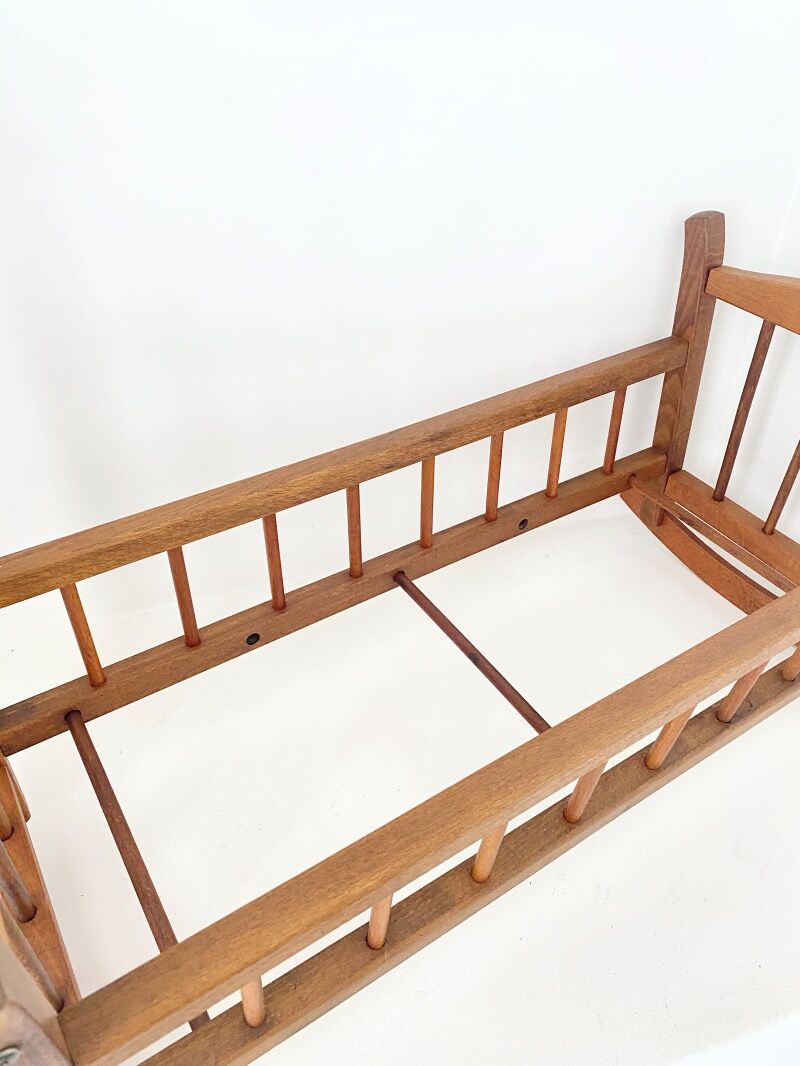 Dejou rocking doll bed