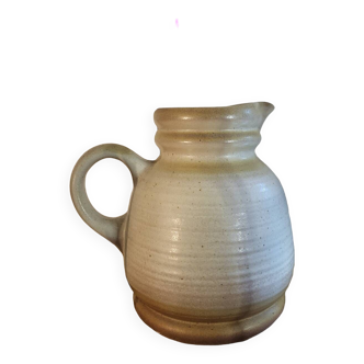 Stoneware pitcher carafe
