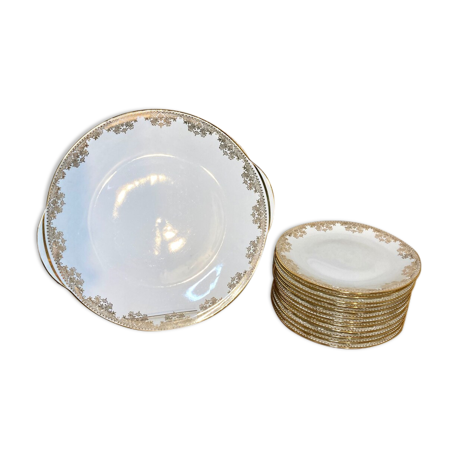 Plates and dessert dish