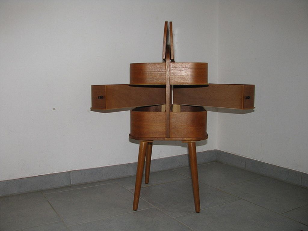 Travailleuse en teck asystent 1960/70s