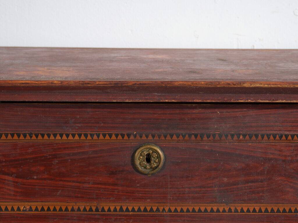 Biedermeier commode from Central Europe in pine with four drawers – Central Europe, circa 1850