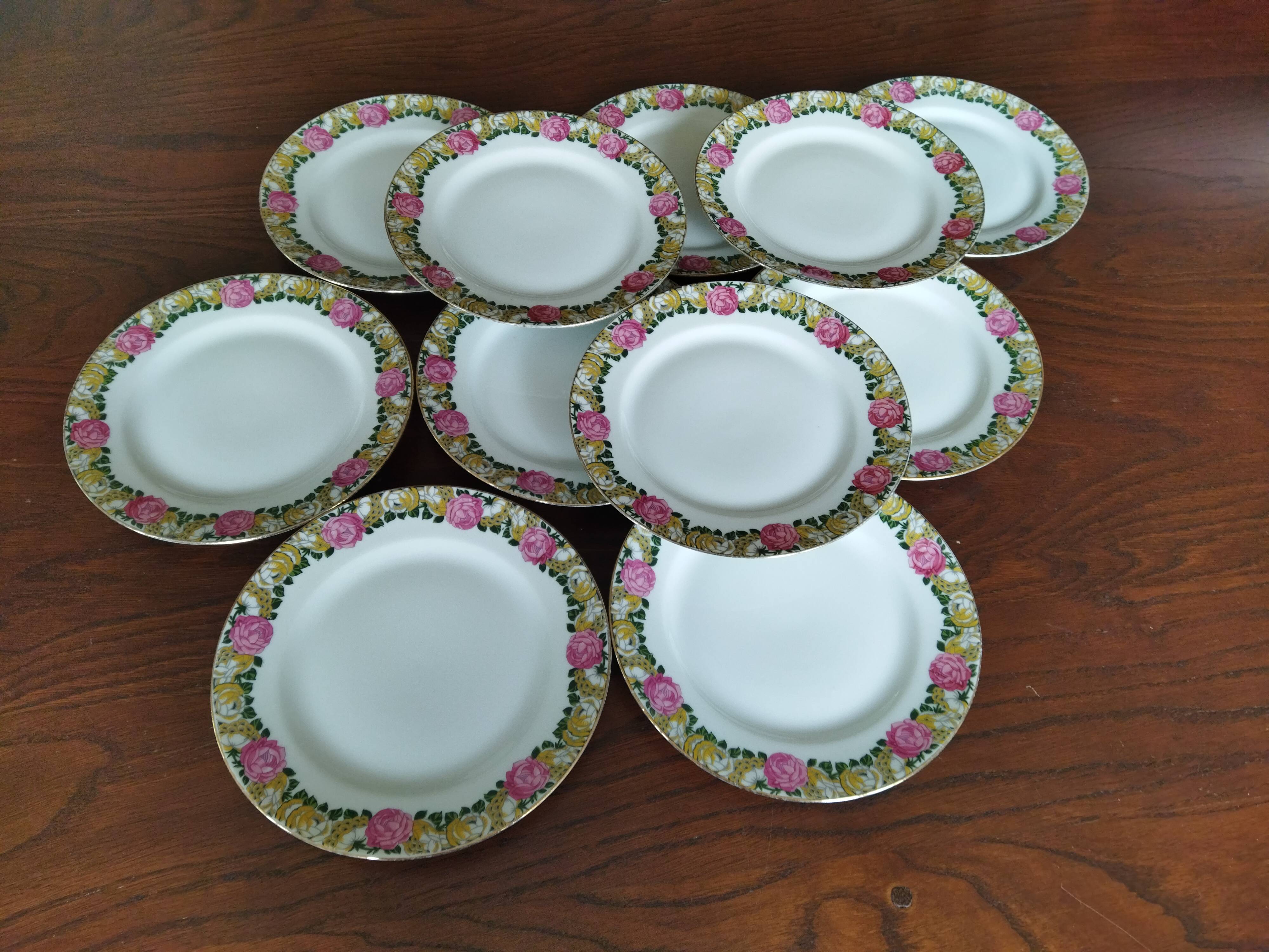 11 assiettes à dessert Raynaud vintage