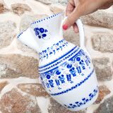 Ceramic pitcher cruz