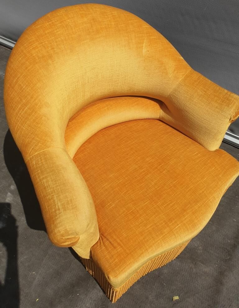 Gold velvet toad armchair