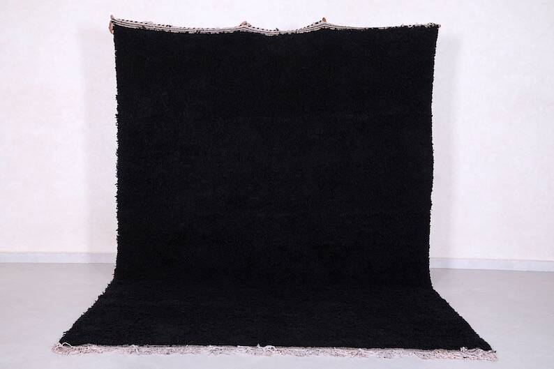 Handmade Berber living room rug, size 200 x 300 cm