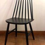 The pair of chairs in Tapiovaara style.