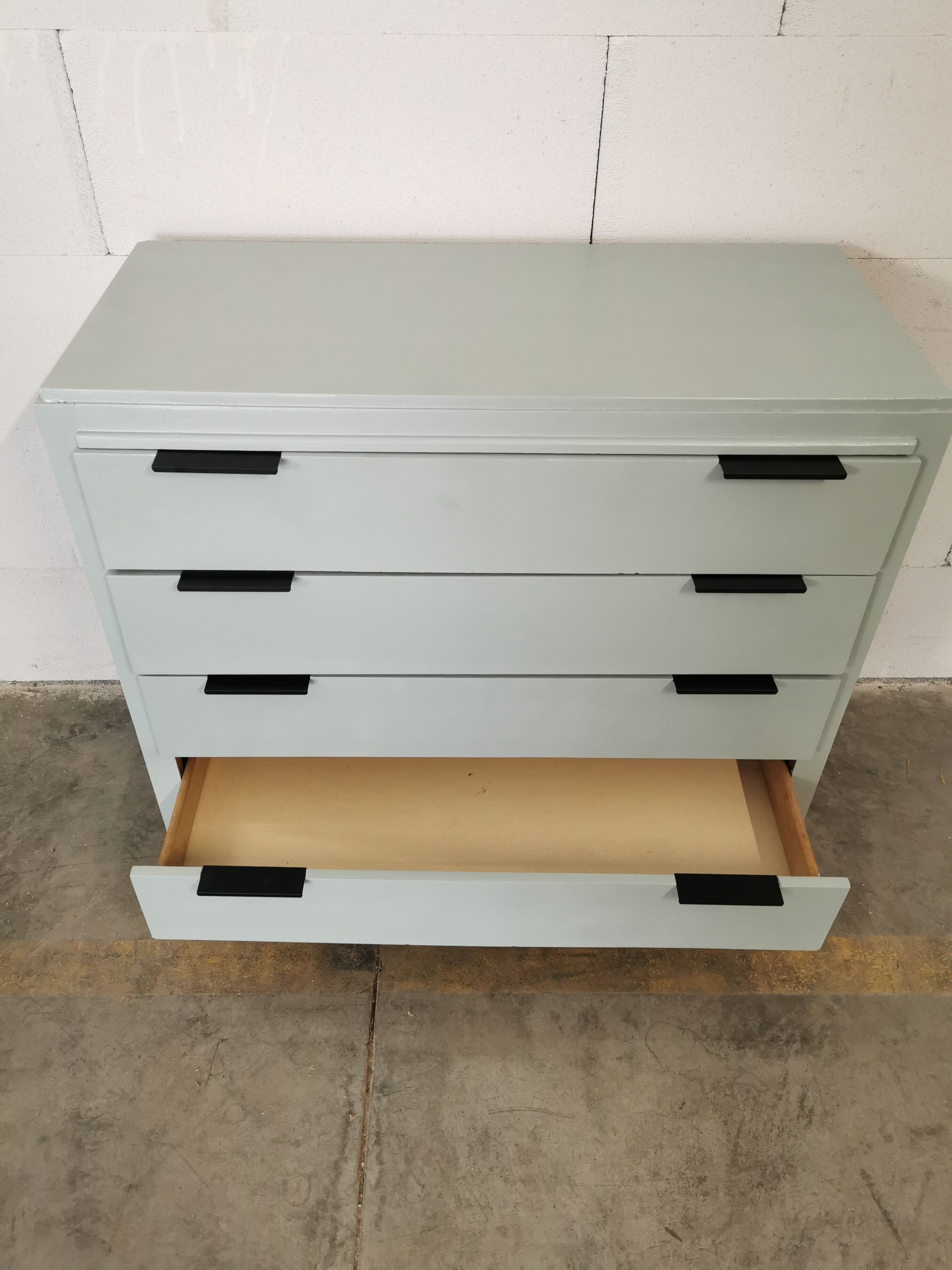 Vintage dresser