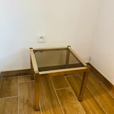 Set de deux tables d’appoint vintage 70s / 80s en laiton plaqué et verre fumé
