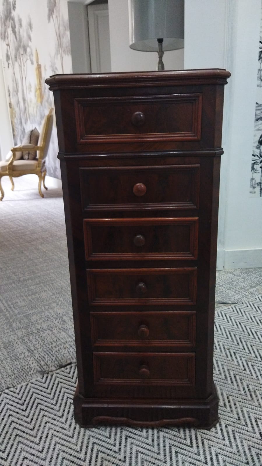 Mahogany ragpicker XIXth