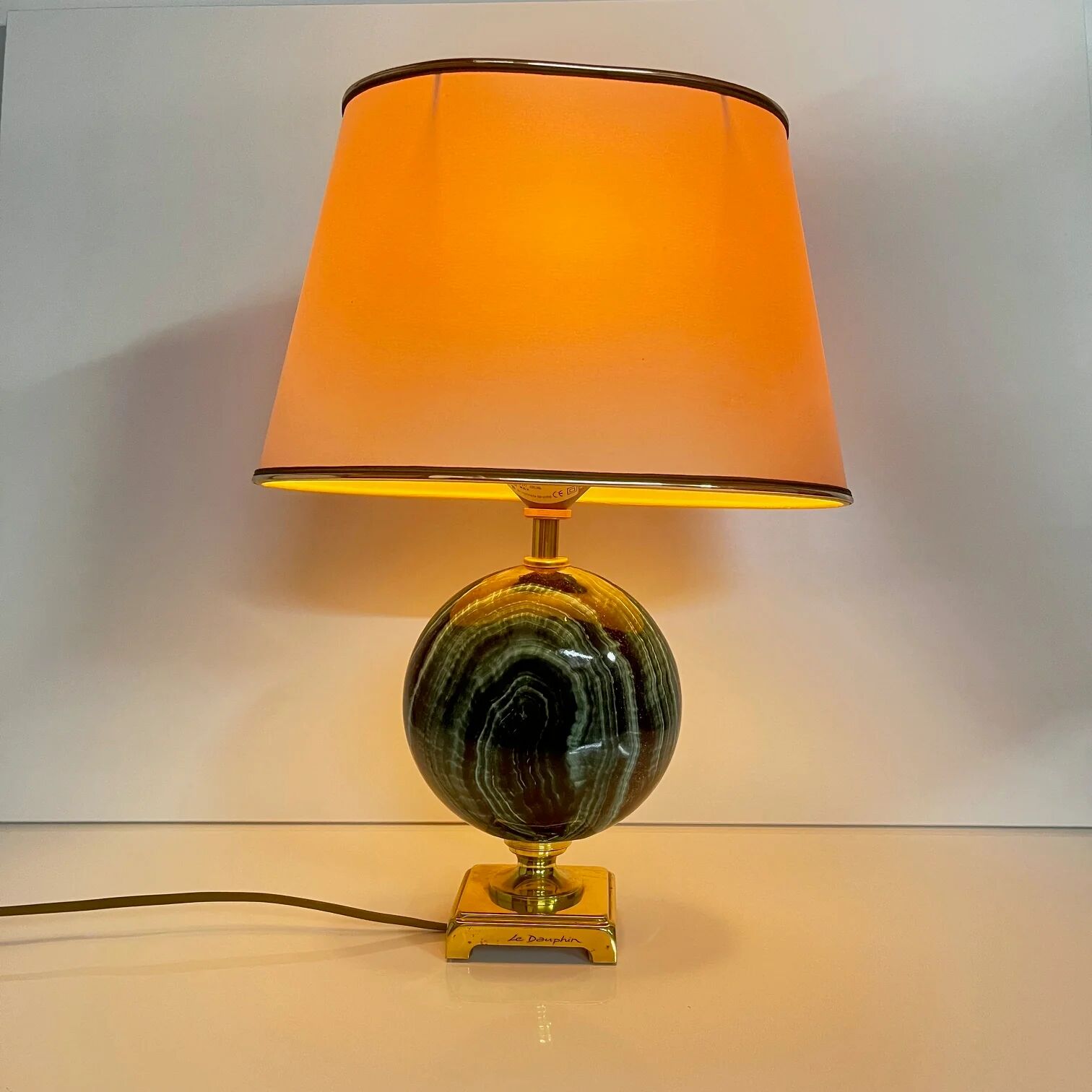 Table lamp Maison Le Dauphin in brass and green malachite imitation, 1980.