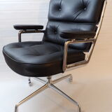 Charles Eames "Time Life" office chair edited by Herman Miller