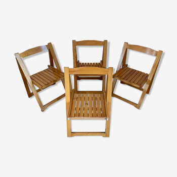 Set of 4 folding wooden chairs