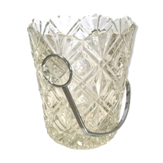 Ice bucket